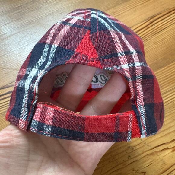 Georgia Bulldogs red black checkered embroidered lettering baseball hat - Picture 4 of 4